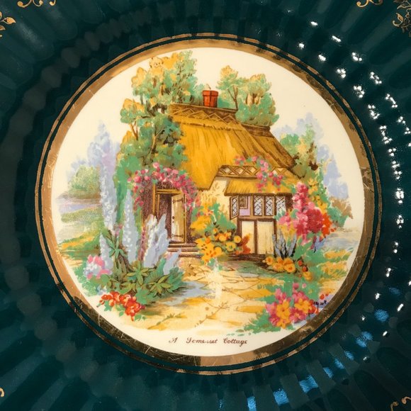 Vintage Wade England "A Somerset Cottage" Collector Plate - Picture 2 of 5